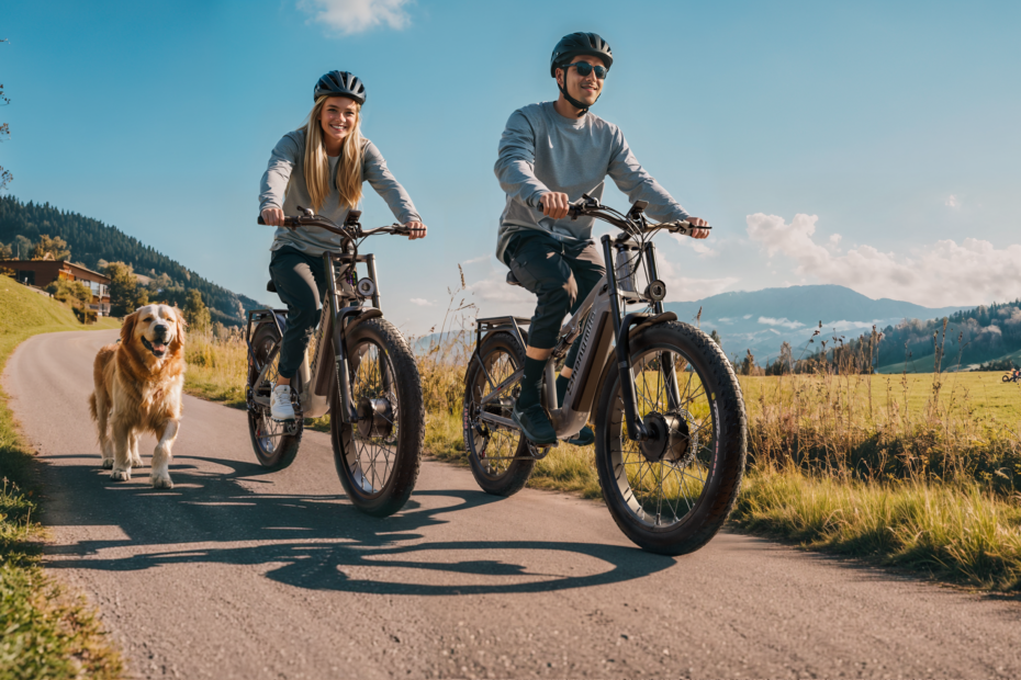 Shengmilo S700&S600 Electric Bike For Australian Summer Model Riding Image